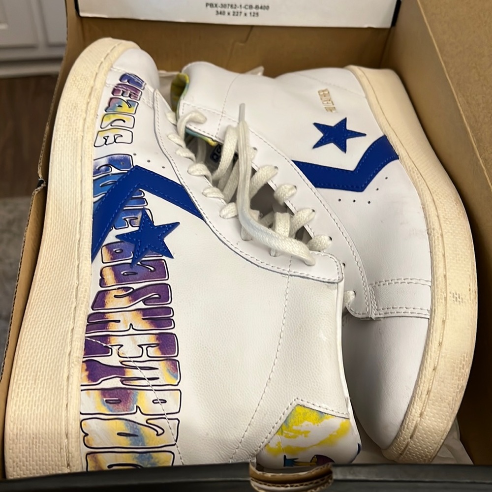 Converse pro leather hi “peace,love and basketball “